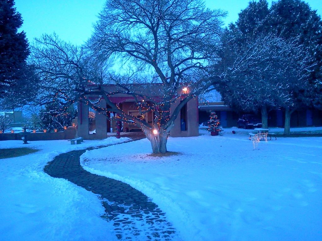 Sun God Lodge Таос Екстер'єр фото